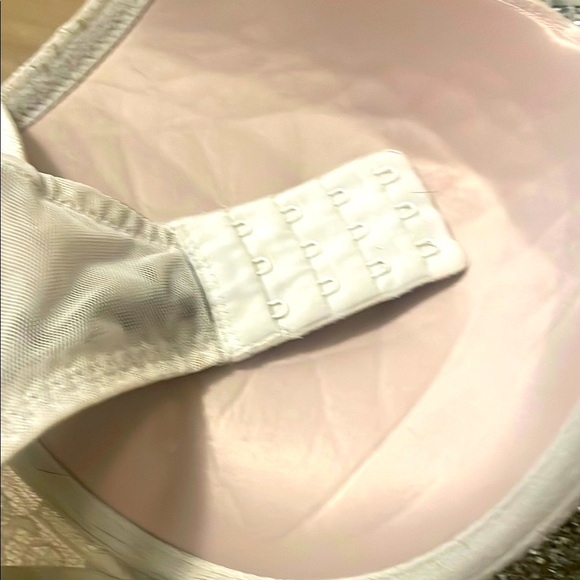 VICTORIA’S SECRET Very Sexy Push Up Bra (34DDD/34F) - Picture 2 of 5